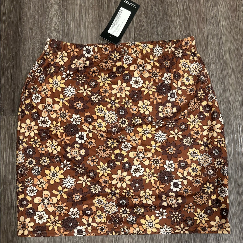 BOOHOO Festival Collection floral skirt